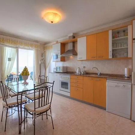 Puerto Del Carmen Sleeps 7 Pool Wifi